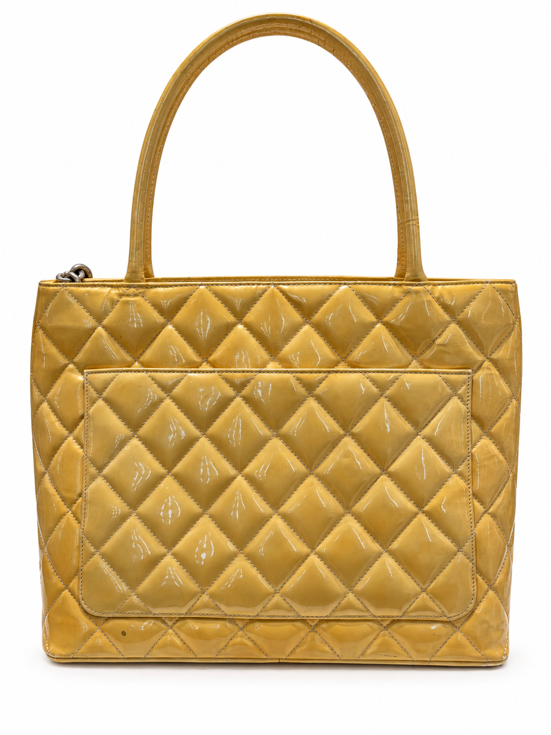 תיק שאנל Medallion Tote וינטייג – גב התיק והכיס האחורי