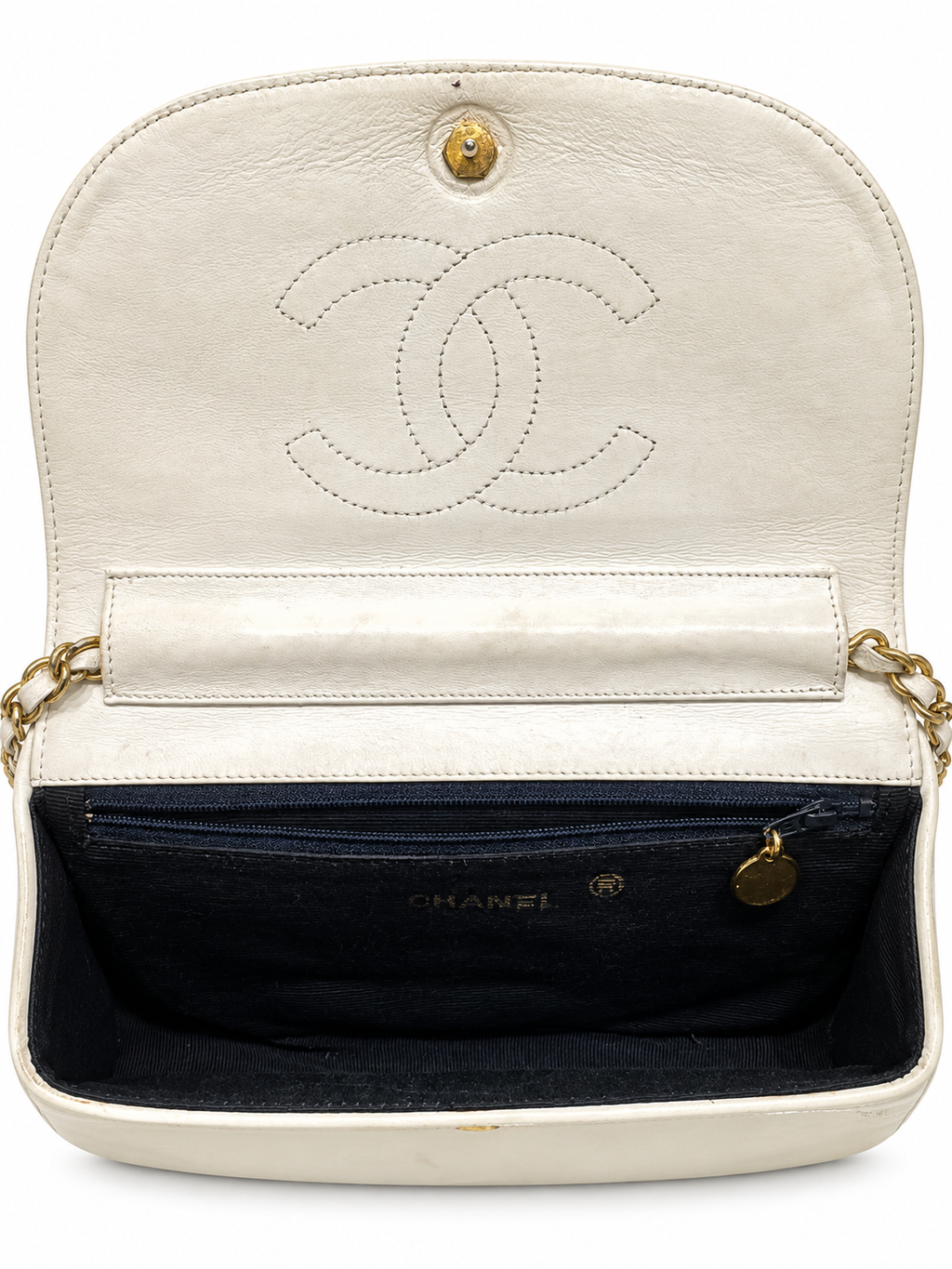 Chanel vintage ivory shoulder bag — inside