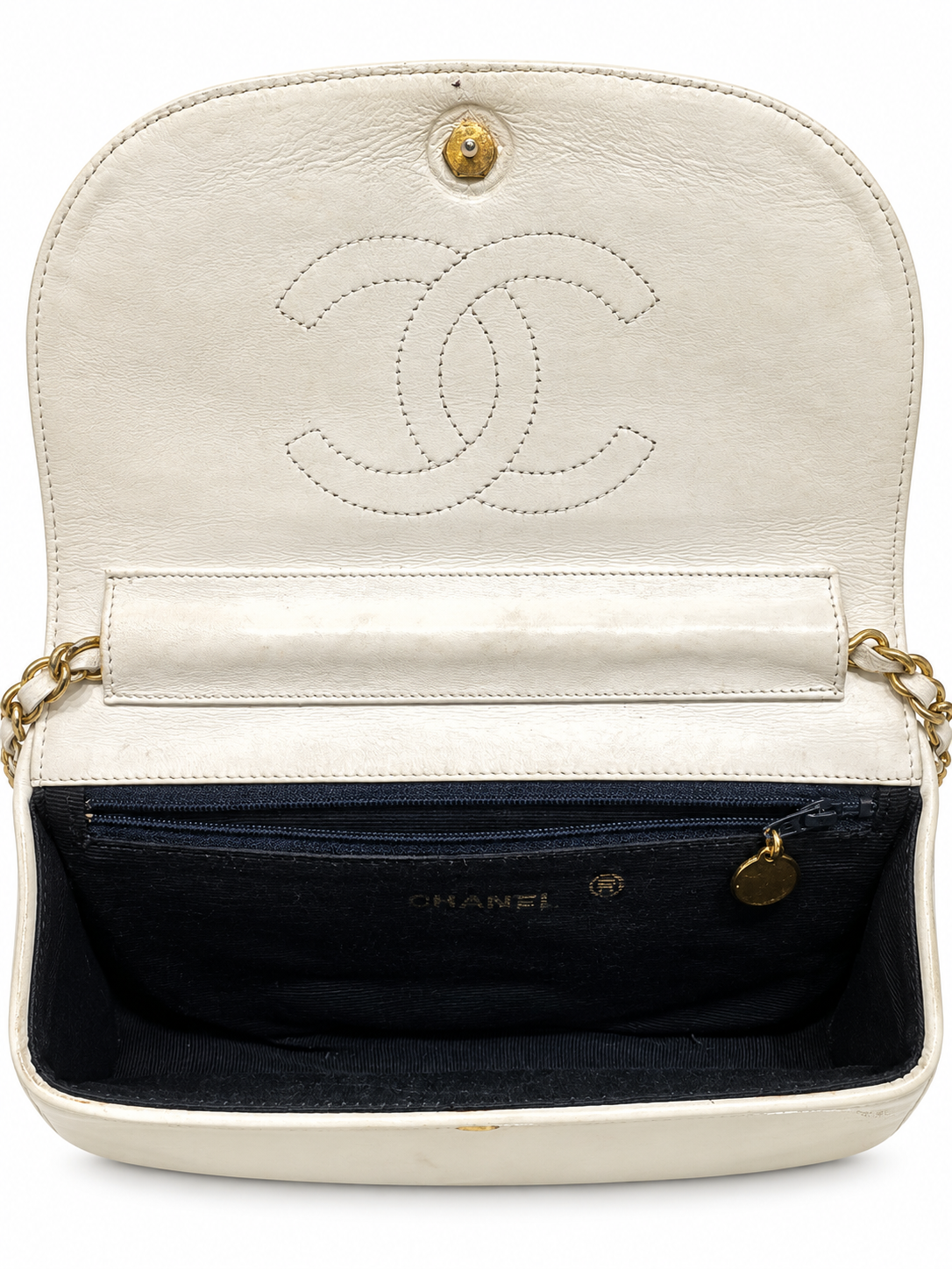 Chanel vintage ivory shoulder bag — inside