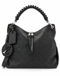 תיק לואי ויטון Beaubourg Hobo MM שחור – חזית עם ידית קלועה ותג ותליון LV