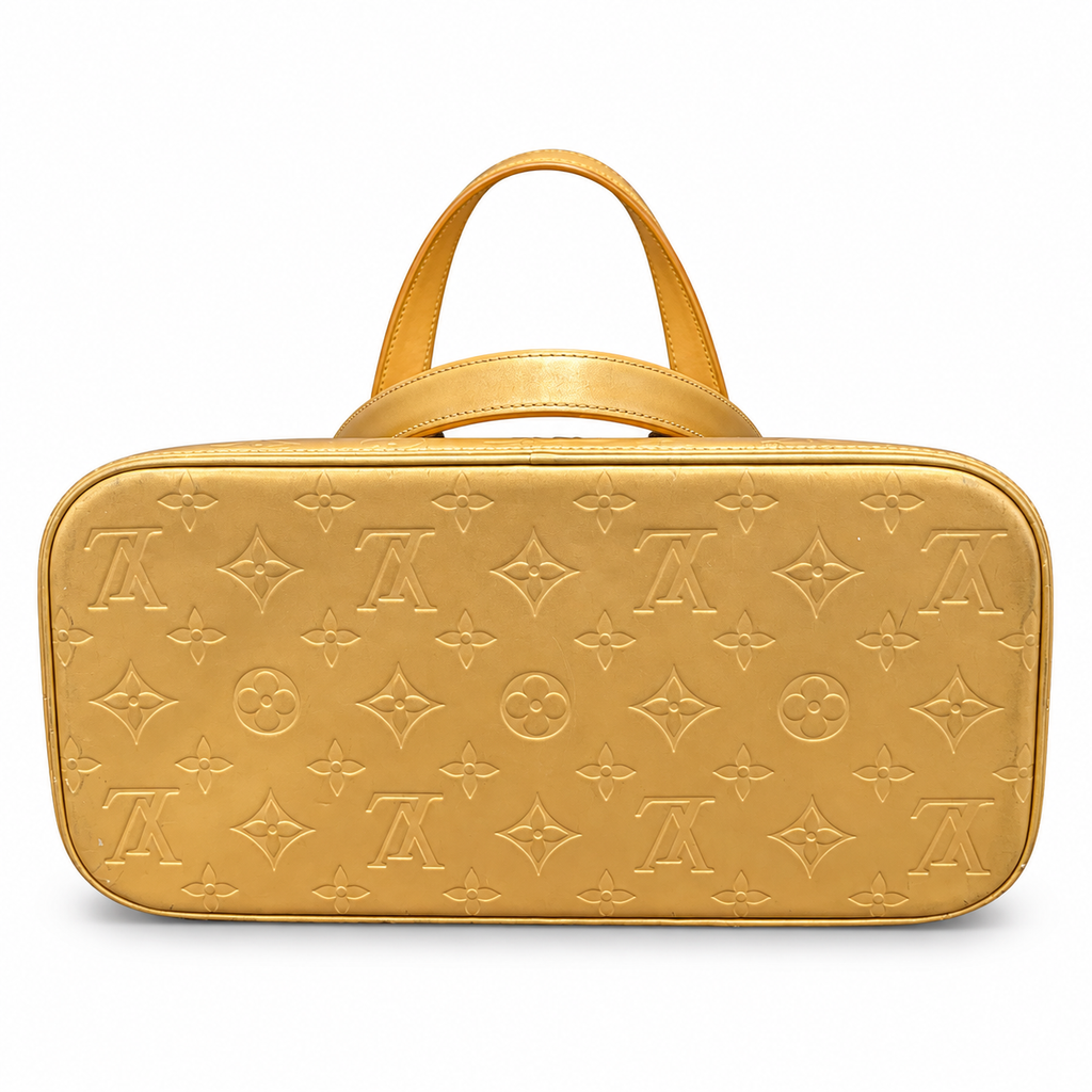 תיק לואי ויטון Stockton Monogram Mat זהב — תחתית