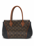תיק Louis Vuitton W GM Monogram – חזית על רקע לבן